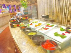-怡豪大饭店·银顶旋转餐厅