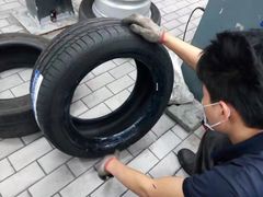 更换轮胎-宝捷星宝马·奔驰·保时捷专修·特斯拉钣喷中心(宝安店)