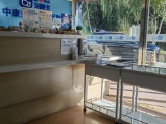 -宠颐生中康贝怡动物医院