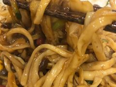 老北京炸酱面-吴记百姓菜馆·北京菜·烤鸭(故宫店)