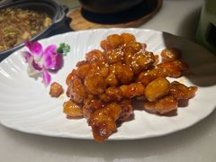 -西湖书堤(平湖八佰伴店)