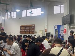 -容里煲仔饭(利丰北路店)
