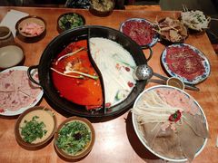 -周小明火锅(黑金冠社区店)