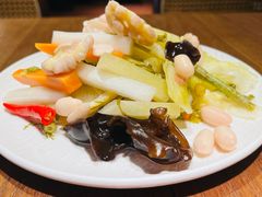 -肆海小川菜酒馆Wine Bistro (青年路店)