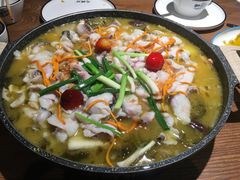 -山城外·非遗酸菜鱼(财富中心店)