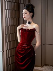 -不晚国际婚纱礼服