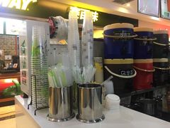 -鲜果时光奶茶店( 百荣世贸商城店)