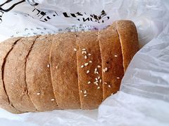 无糖无油黑麦面包-纯坊佳哥手作(江汉路店)