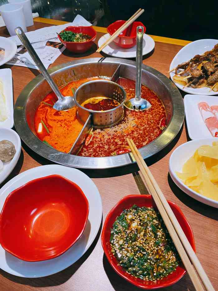 锅玖玖火锅(和平路店)-"菜品不错[强]唯一不足的就是不辣,放了一.