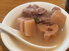 莲藕排骨汤-莲餐厅·湖北菜·潜江小龙虾店(愚园路店)