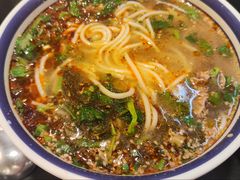 -云阿蛮云南生烫牛肉米线(奉贤路店)