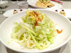 -品悦酒店(三林古镇店)