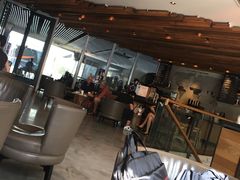 大堂-星巴克(北京三里屯SOHO一店)