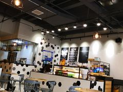 大堂-HELLO 27 意面·沙拉·帕尼尼