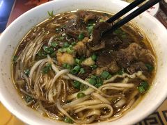 牛肉面-长人馄饨铺(解放街店)
