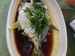清蒸鲳鱼-鹏城人家海鲜酒家·23年老字号(较场尾店)
