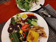 -元一希尔顿酒店·鲜切牛肉火锅禅自助餐厅