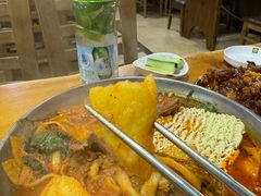 -喇喇排骨火锅·传统韩式脊骨汤(望京西园总店)