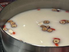 -尚尚仙·酸汤猪手·猪肚鸡火锅(华联万柳购物中心店)