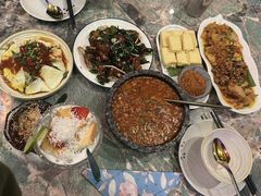 -浩海火燒雲傣家菜(芮欧百货店)