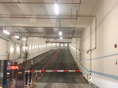 -虹桥天地-停车场