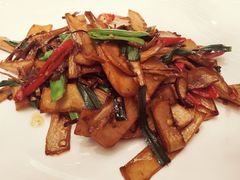 野山菌小炒皇-和记小菜(大宁店)
