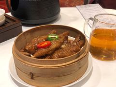 蜜汁蒸凤爪-白天鹅宾馆-宏图府餐厅