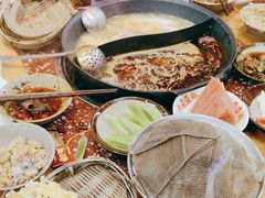 -赵美丽·重庆社区火锅·直营店(火车东站·中豪国际店)