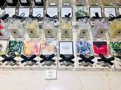 -日上免税行(浦东机场五店)