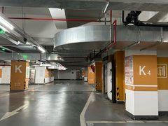 -龙湖虹桥天街-停车场