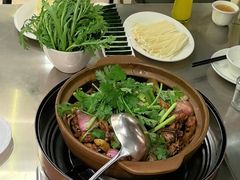 -胡须佬鸡煲四季火锅店(石厦西村直营店)