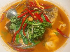 山茶油丹江大鱼头-清水亭湖北菜(大屯DT51店)