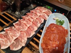-老牌坊云南鱼豆花火锅(哈西万达店)