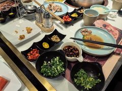 -洪氏嗨捞·猪肚鸡火锅(阳光天地店)