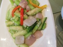 洋葱炒丝瓜-朱仔记食府(江南大道店)