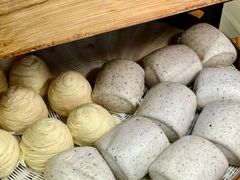 -李与白包子铺(桐梓林店)