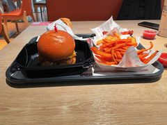 -The Habit Burger Grill 哈比特汉堡(复兴soho店)