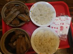 -万和春排骨砂锅米饭(湖北路店)