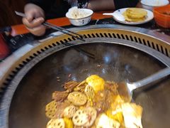 -袁小二大东北铁锅炖(吉祥村总部)