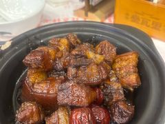 瓦罐红烧肉-堂瓦里·33年传统赣菜(第一街区店)