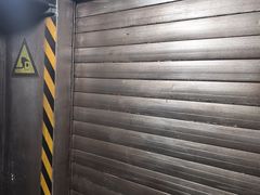 -荒岛实景沉浸密室(江汉路1店)