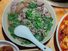 -大众跷脚牛肉馆·非遗传承单位(峨眉山店)