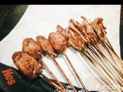 -何师烧烤·香辣蟹·川菜·30年老品牌(太古里旗舰店)