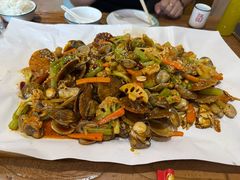 -东来菜馆•手抓海鲜家常菜•海鲜锅贴(鸽子窝店)