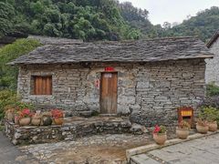 -高荡千年布依古寨旅游景区