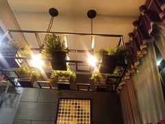 -愉肴麻辣香锅(中山路店)