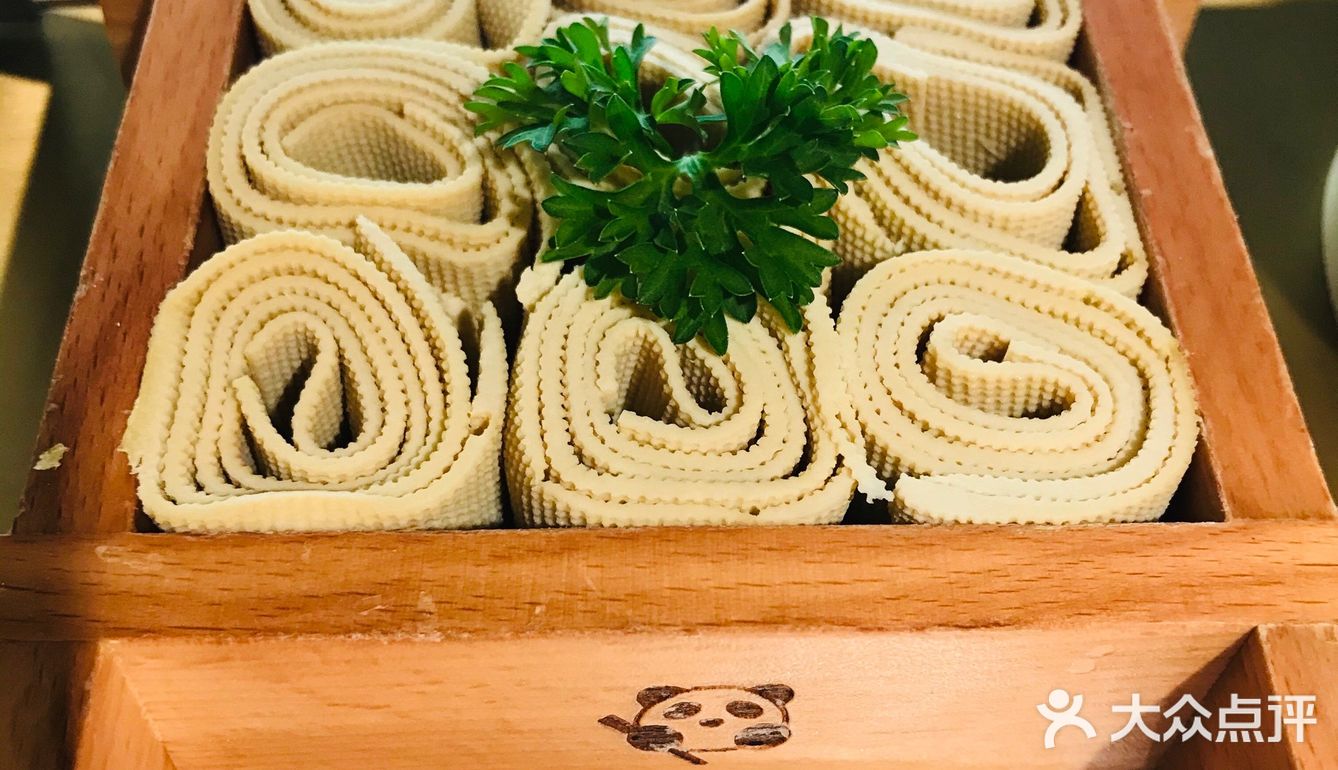 可爱的熊猫烫火锅——第一次就会爱上的火锅🔥