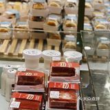 基本都是现做现卖。买了招牌的盘挞和桃酥尝尝