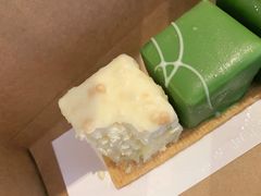 -星巴克臻选(莘庄仲盛店)