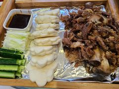 脆猪肘子-九头鸟酒家(东高地店)